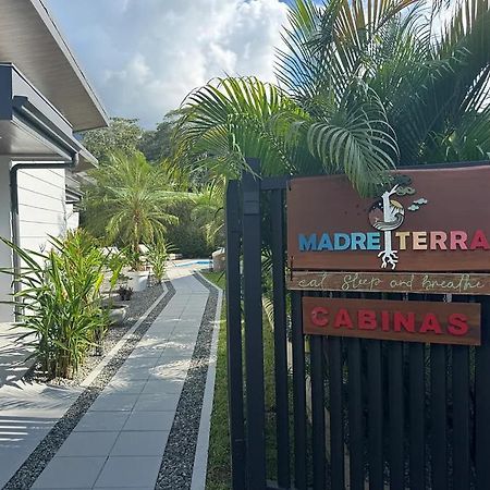 ウビタ Madre Terra Bed & Breakfast エクステリア 写真