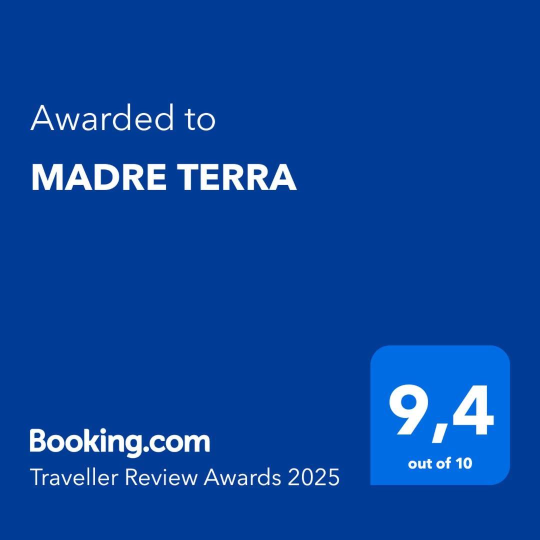 ウビタ Madre Terra Bed & Breakfast エクステリア 写真
